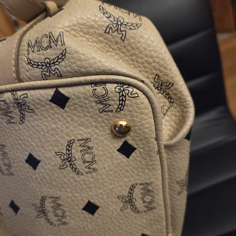 Authentic MCM Visetos Drawstring Bucket Bag - Picture 5 of 16